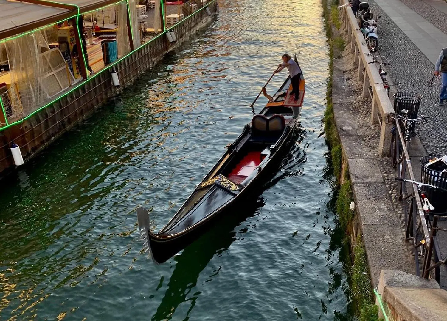 La Casa Di Tessa - Navigli Apartments Mediolan